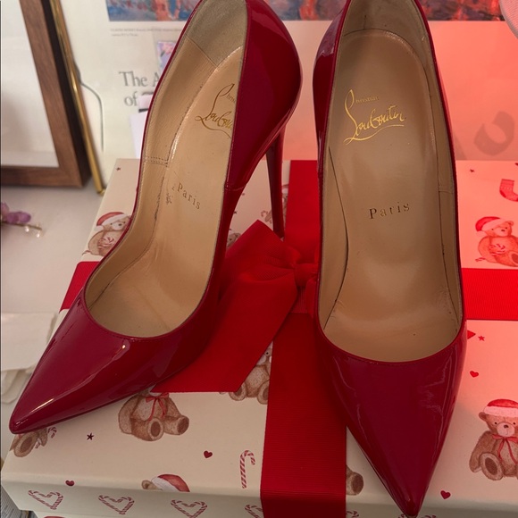 Christian Louboutin patent leather so Kate - Picture 2 of 6